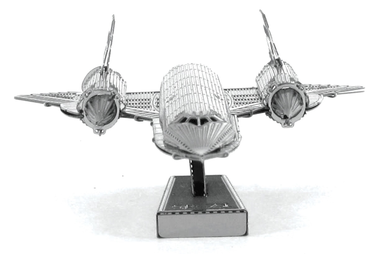 Metal Earth: SR:71 Blackbird - Model Kit image