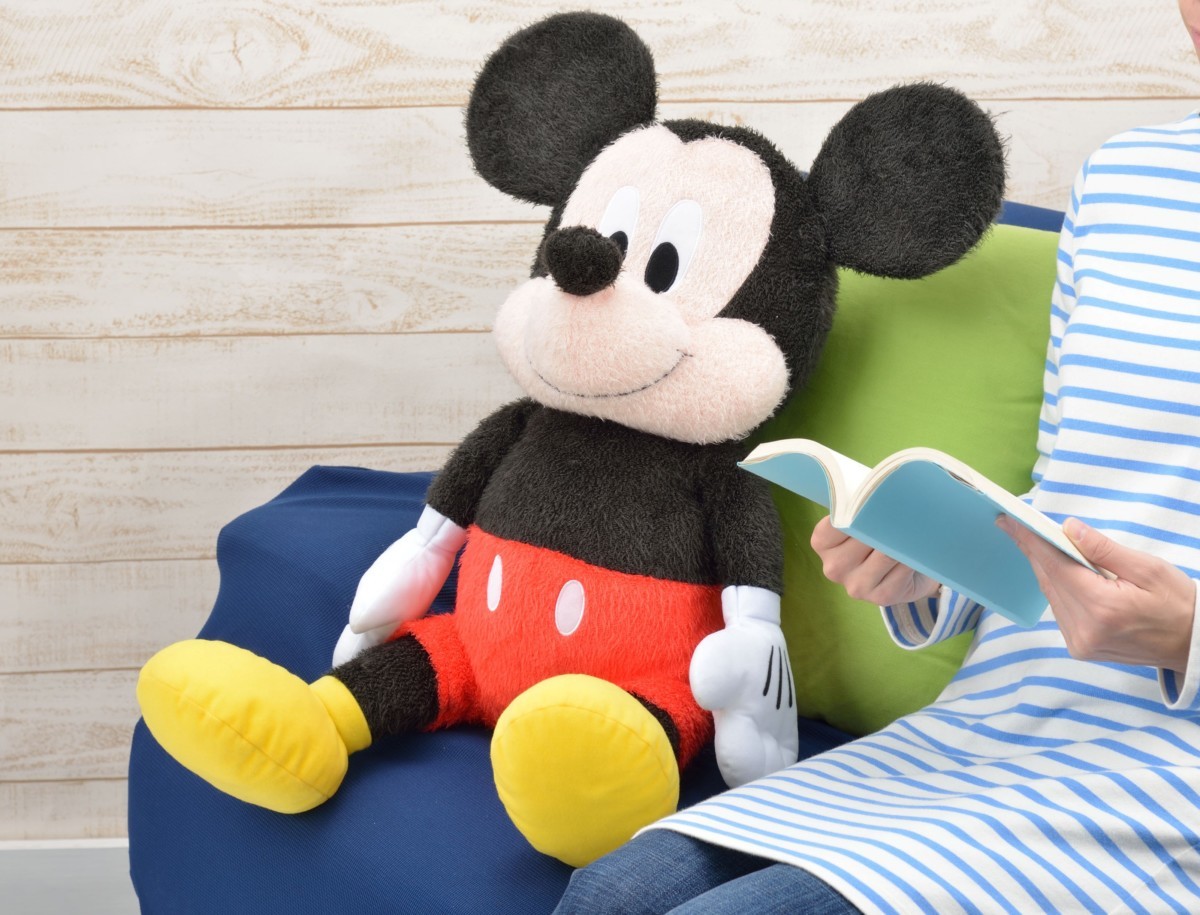 Mickey Mouse Super Giga Jumbo Plush image