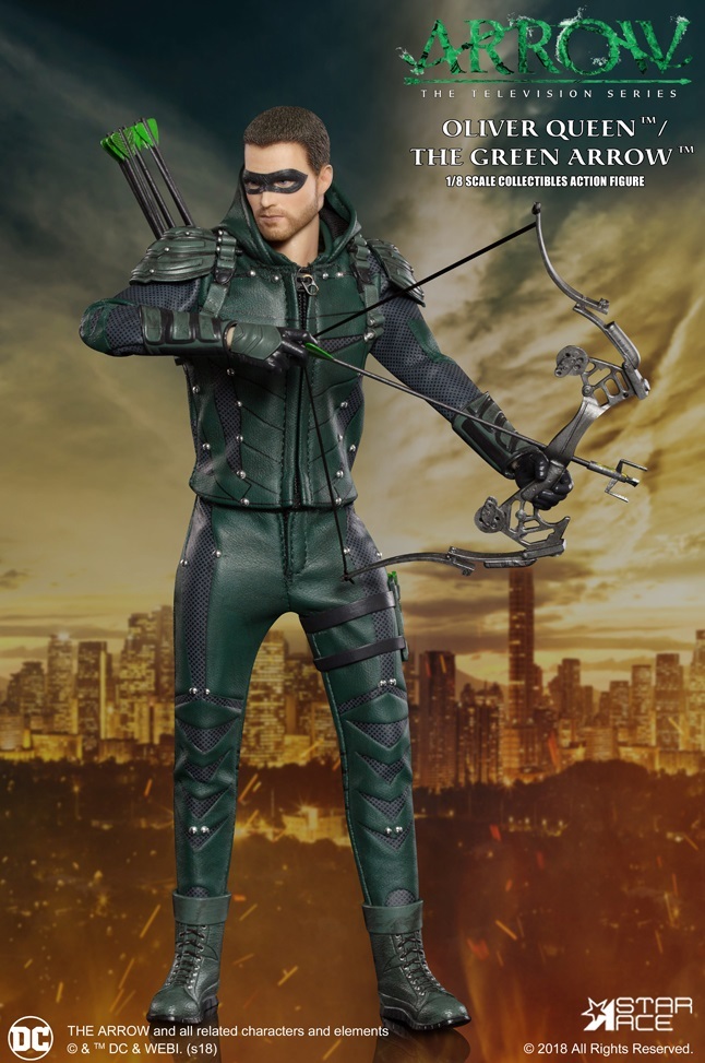 Arrow: Green Arrow (S7) - 1:8 Scale Deluxe Figure image