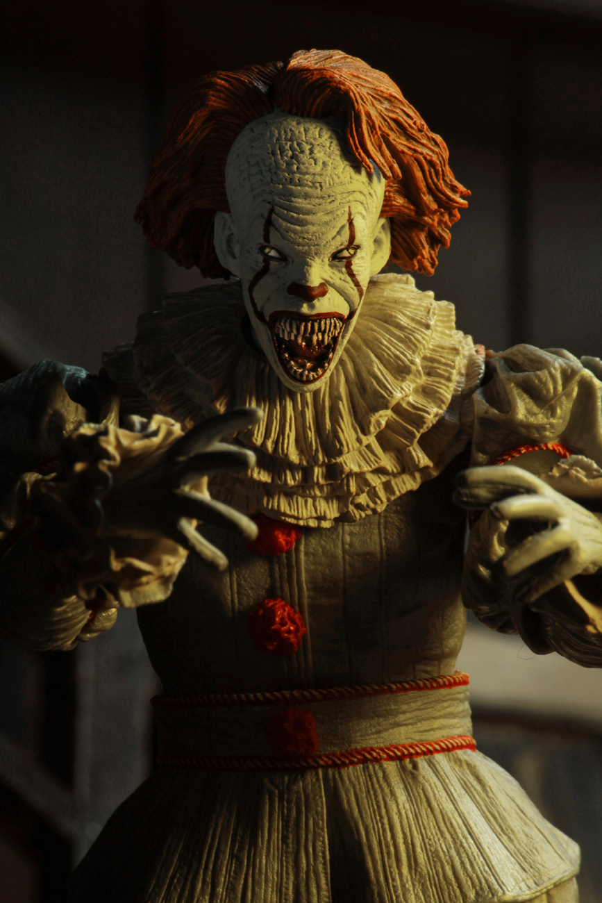 It (2017): Wellhouse Pennywise - 7" Ultimate Articulated Figure image