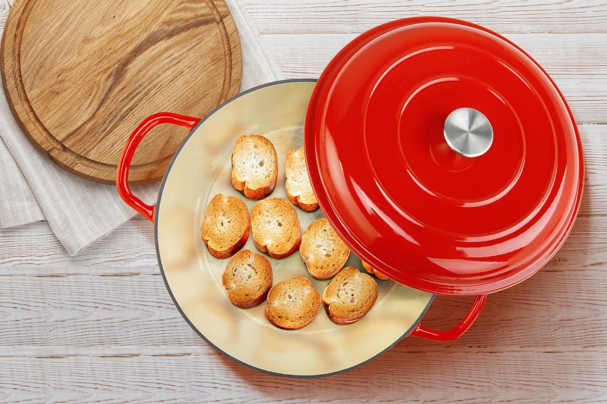 Ovela 3.2L Cast Iron French Pan at Mighty Ape NZ