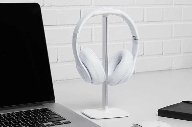 Bluelounge Posto Headphone Stand - White image