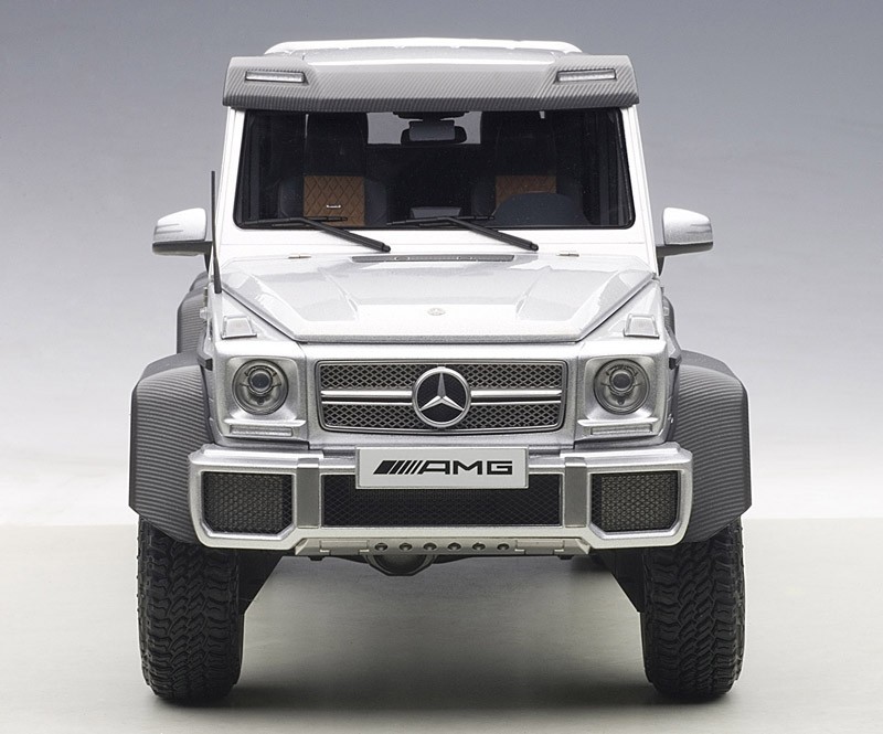 1/18 Mercedes Benz G63 AMG 6x6 - Diecast Model image