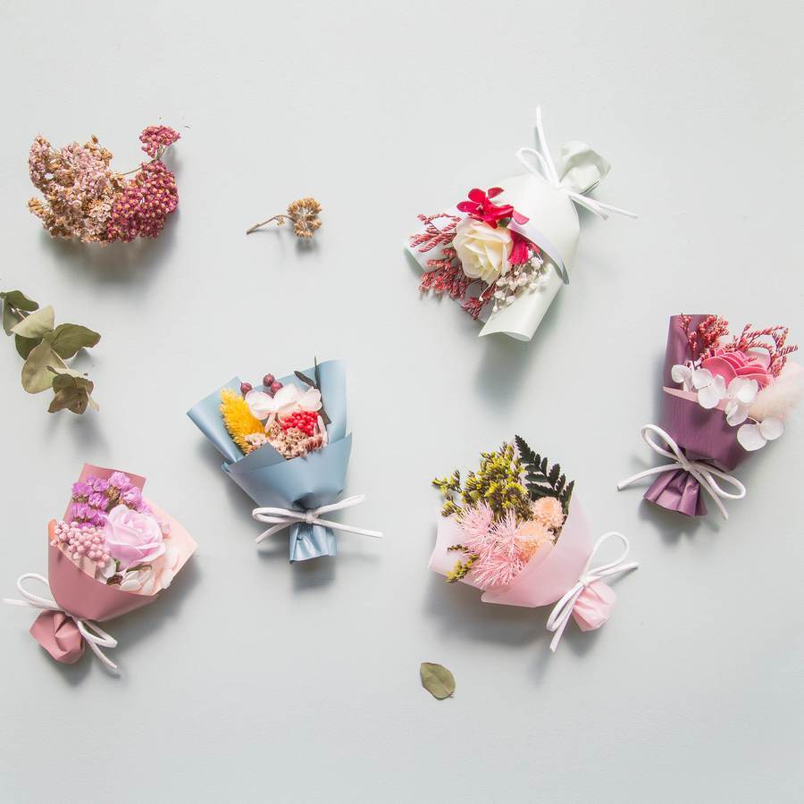 Short Story: Floral Bouquet Box - Pink image