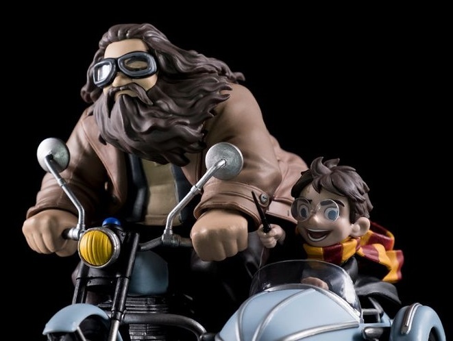 Harry Potter: Harry & Hagrid - Q-Pop Vinyl Figure image