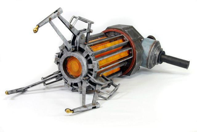 Half Life 2 Gravity Gun Replica image