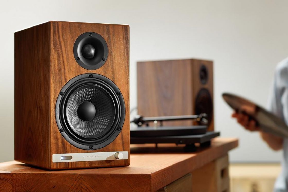 Audioengine: HDP6 Passive Bookshelf Speakers (Pair) - Walnut image