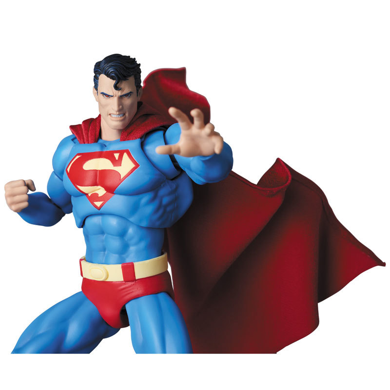 Superman (HUSH Ver.) - Mafex Action Figure