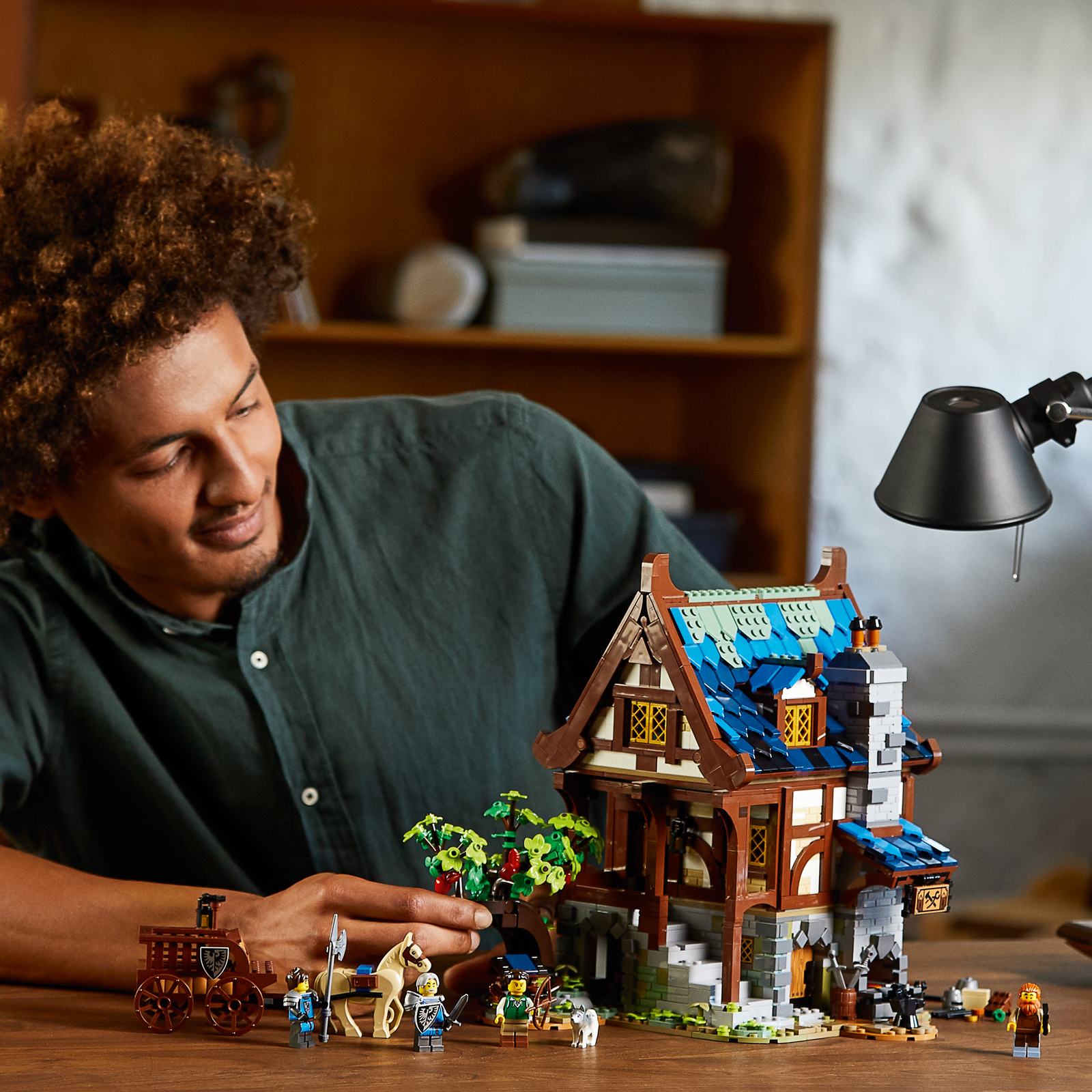 LEGO Ideas: Medieval Blacksmith - (21325) image
