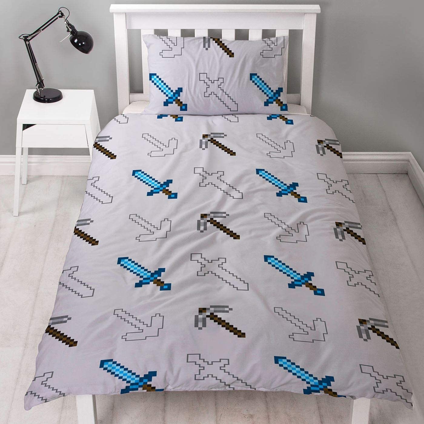 Minecraft Pixel Duvet Set Double at Mighty Ape NZ