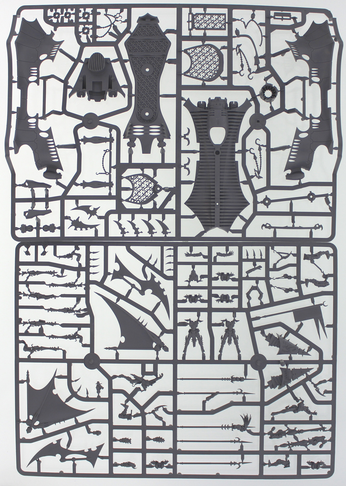 Warhammer 40,000 Dark Eldar Raider image