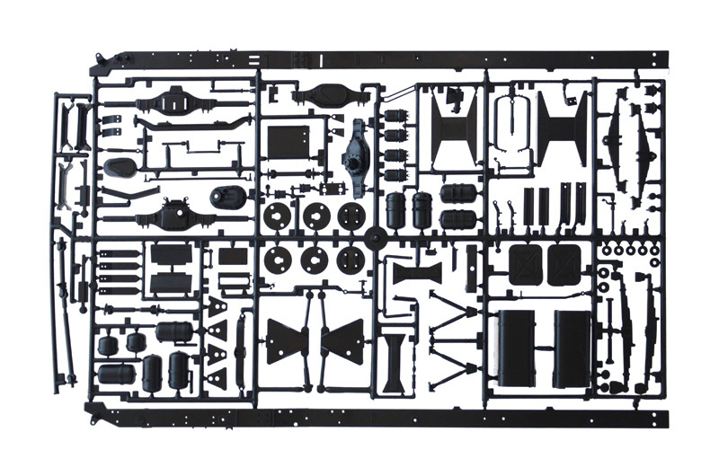 Italeri 1:24 DAF 95 Canvas Truck Model Kit image