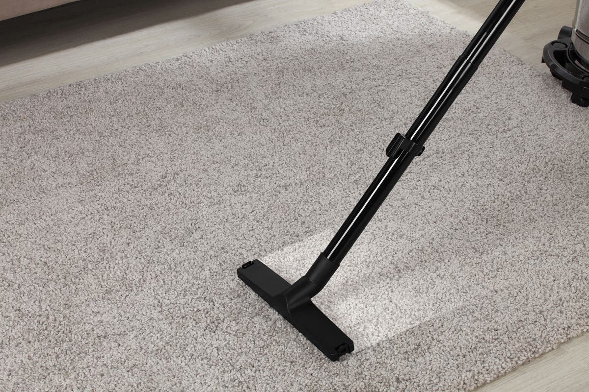 Kogan: 1400W 21L Wet & Dry Vacuum image