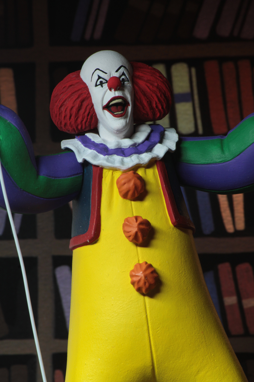 Toony Terrors: Pennywise (IT 1990) – 6" Action Figure