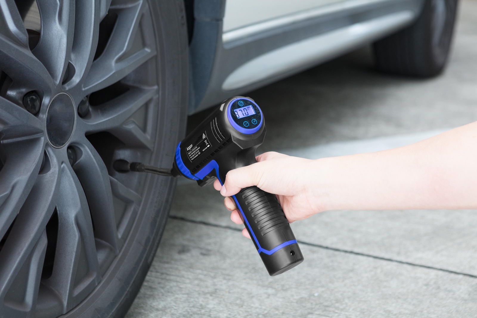 Certa C319 Cordless Air Compressor / Tyre Inflator image