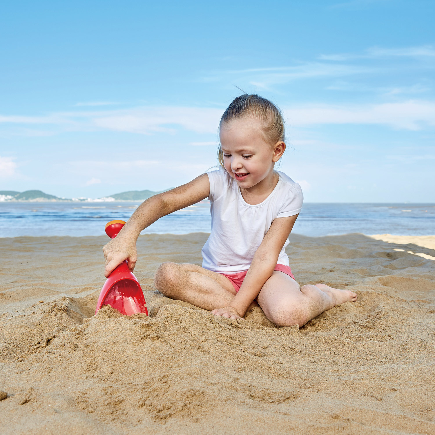 Hape: Rain Shovel Sand Toy - Blue image