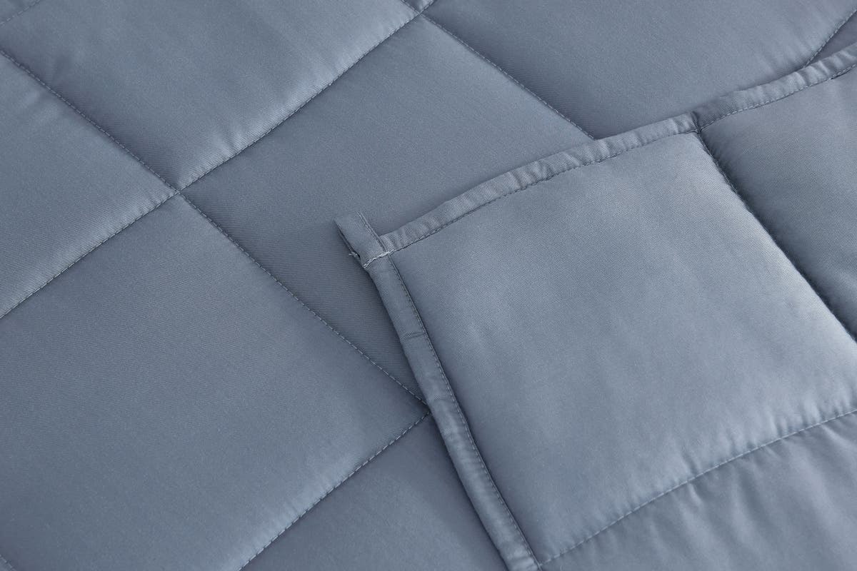 Ovela Bamboo Weighted Blanket (5kg) at Mighty Ape NZ