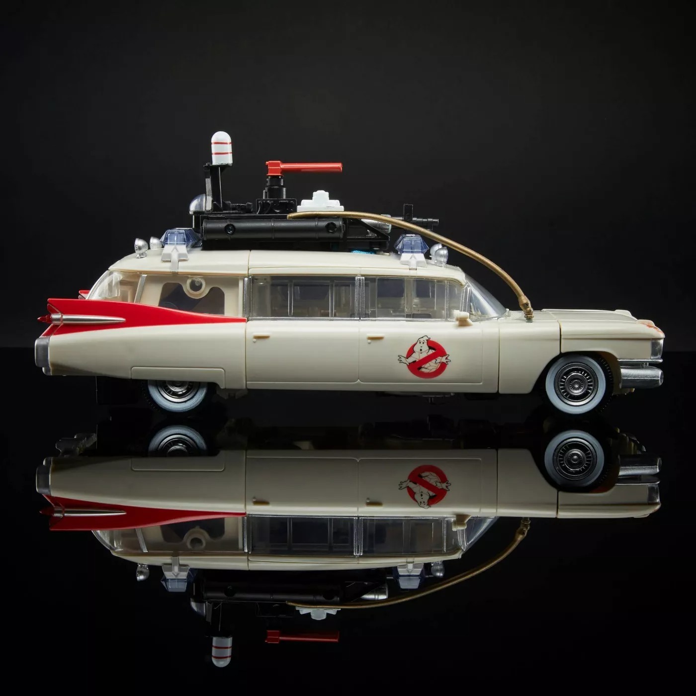 Transformers: Generations - Ghostbusters: Afterlife Ecto-1 Ectotron image