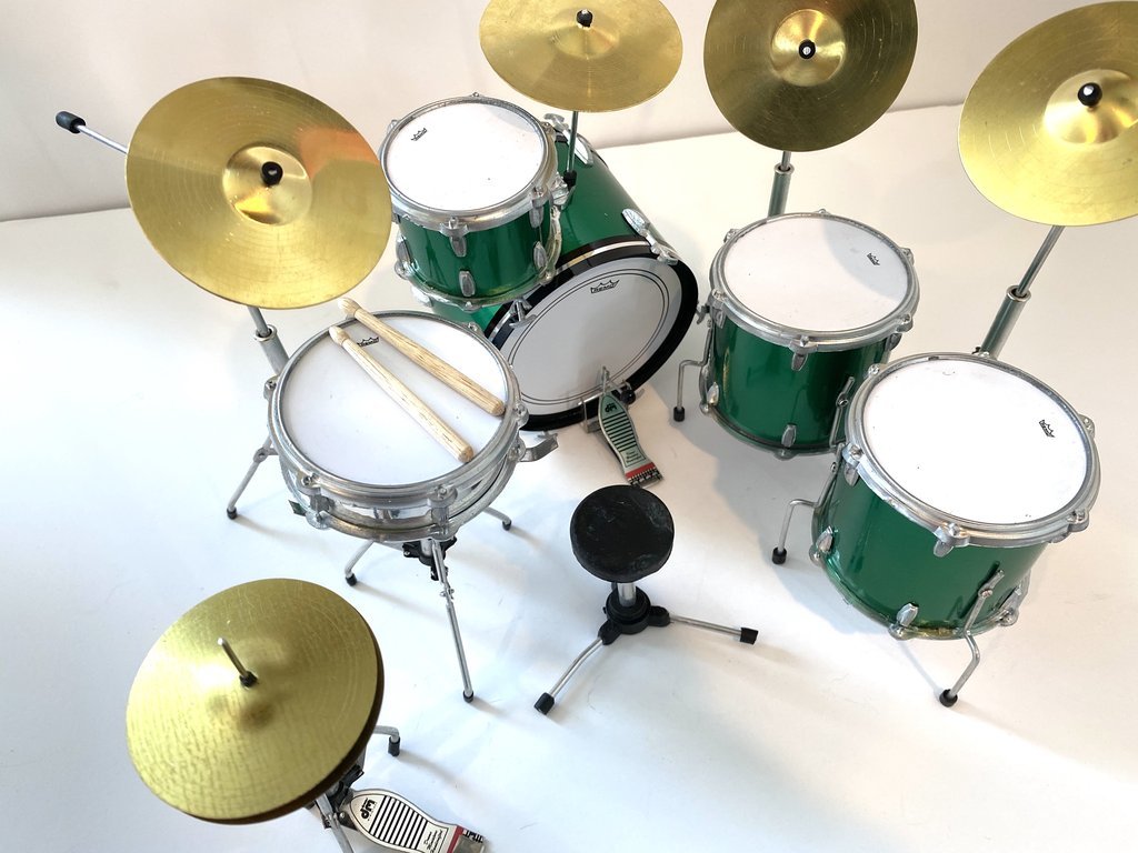 Axe Heaven John Bonham Zep Mini Drum Kit (Green Sparkle) at Mighty