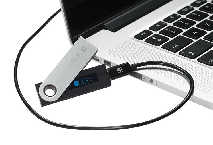 Ledger: Nano S - Crypto Currency Wallet image
