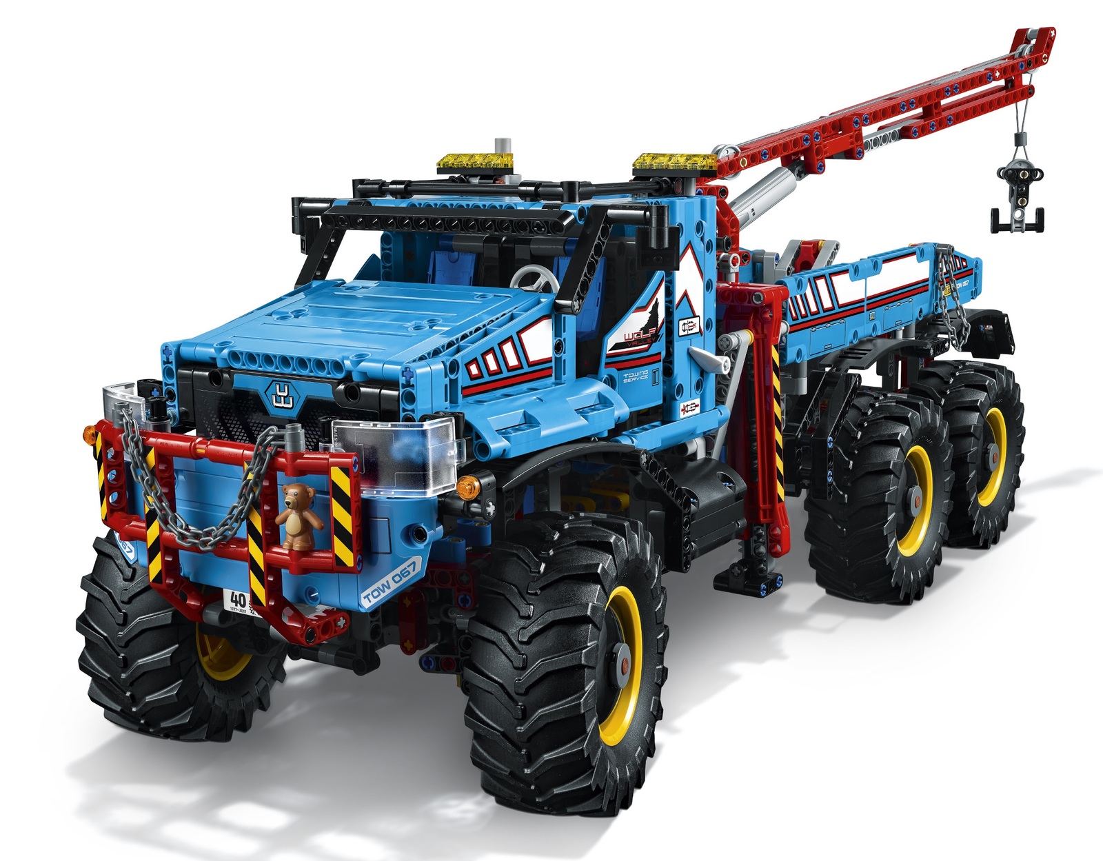 Buy LEGO Technic: 6x6 All Terrain Tow Truck (42070) at Mighty Ape Australia