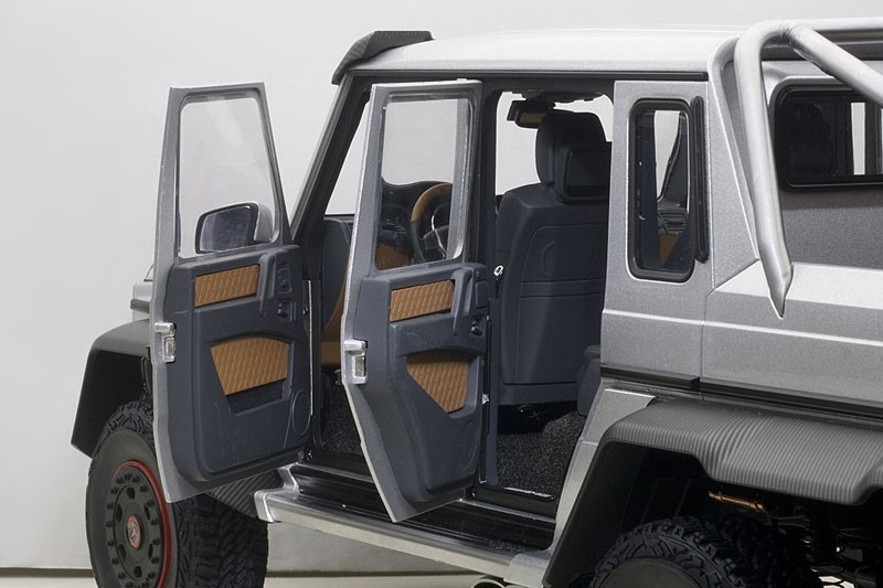 AUTOart: 1/18 Mercedes Benz G63 AMG 6x6 (Silver) - Diecast Model image