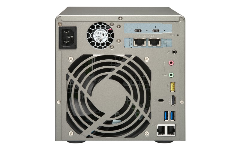 QNAP TVS-882ST3-i7-16G NAS,2.5"x8BAY(NO DISK),16GB,I7-6700HQ,T3(2),10GBASE-T(2),TWR,2YR image