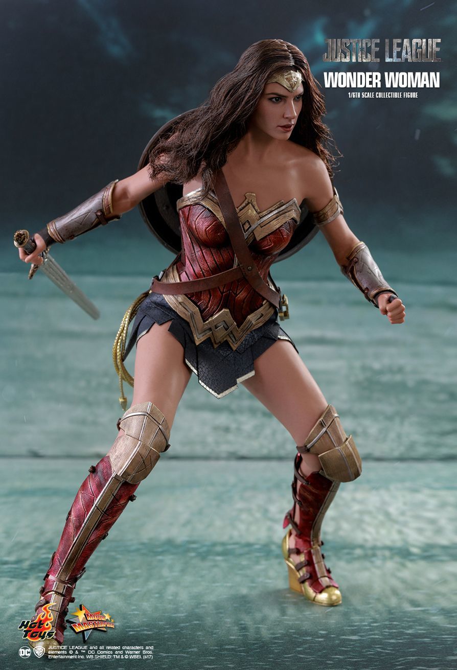 Justice League: Wonder Woman - 12" Articulated Figure