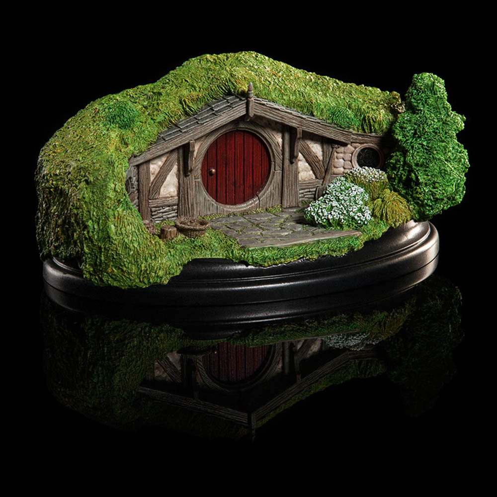 The Hobbit: 40 Bagshot Row - Hobbit Hole Statue