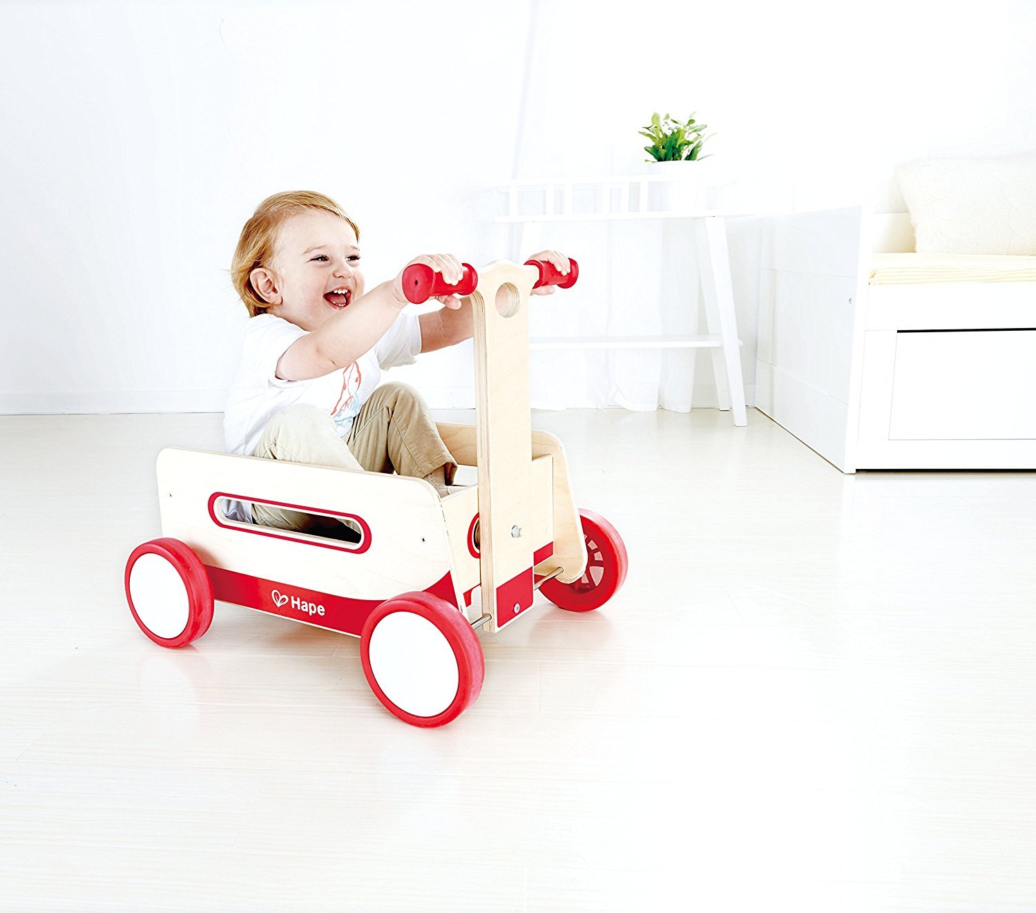 Hape: Wonder Wagon image