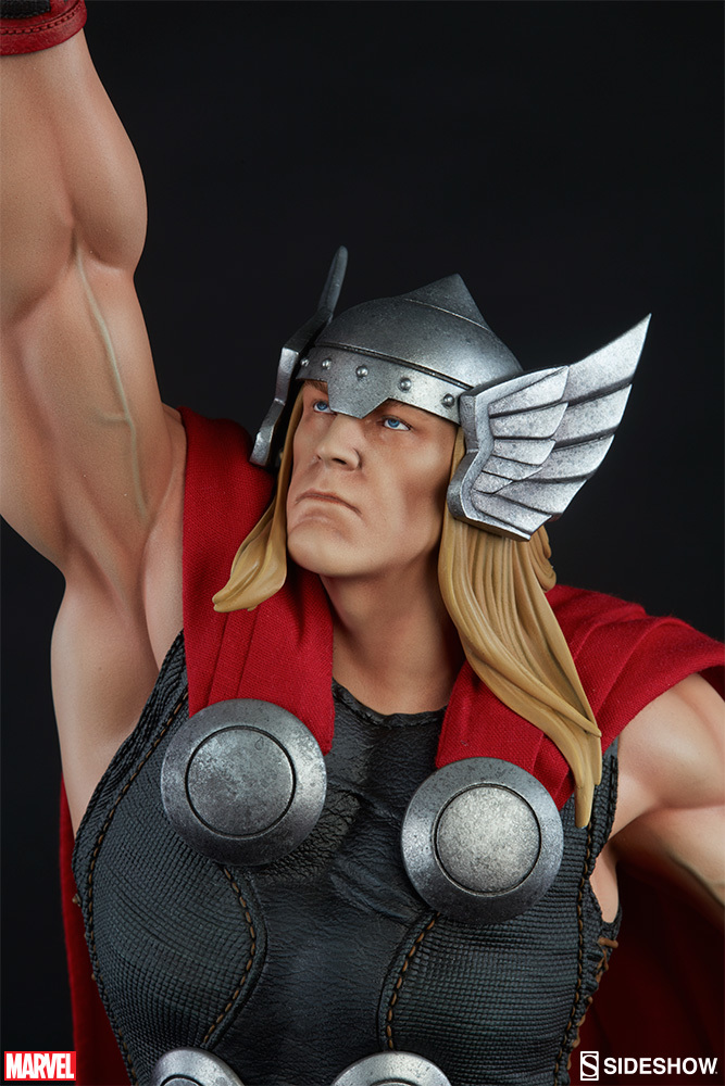 Marvel: Thor "Avengers Assemble" - 25.5" Statue image