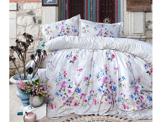 Queen Size Quilt Cover Set - White Floral