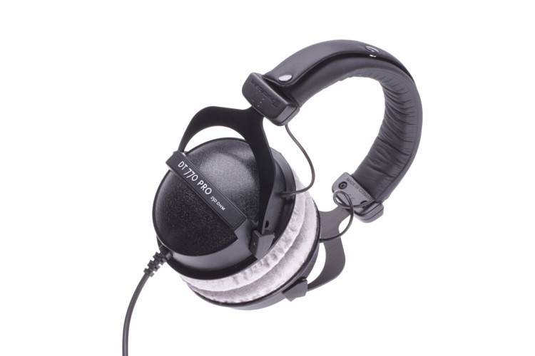 Beyerdynamic DT770 PRO Closed Studio Headphones (250ohms) | Studio /  Monitoring Headphones - Store DJ