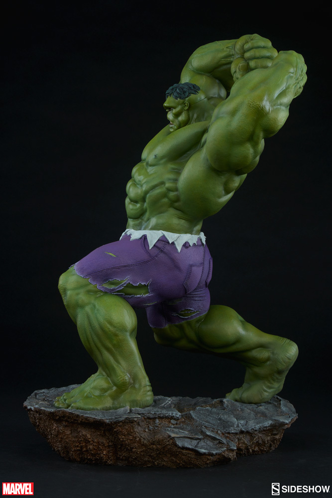 Marvel: Hulk - Avengers Assemble 24" Statue image
