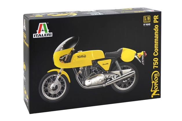 Italeri: 1:9 Norton 750 Commando Model Kit