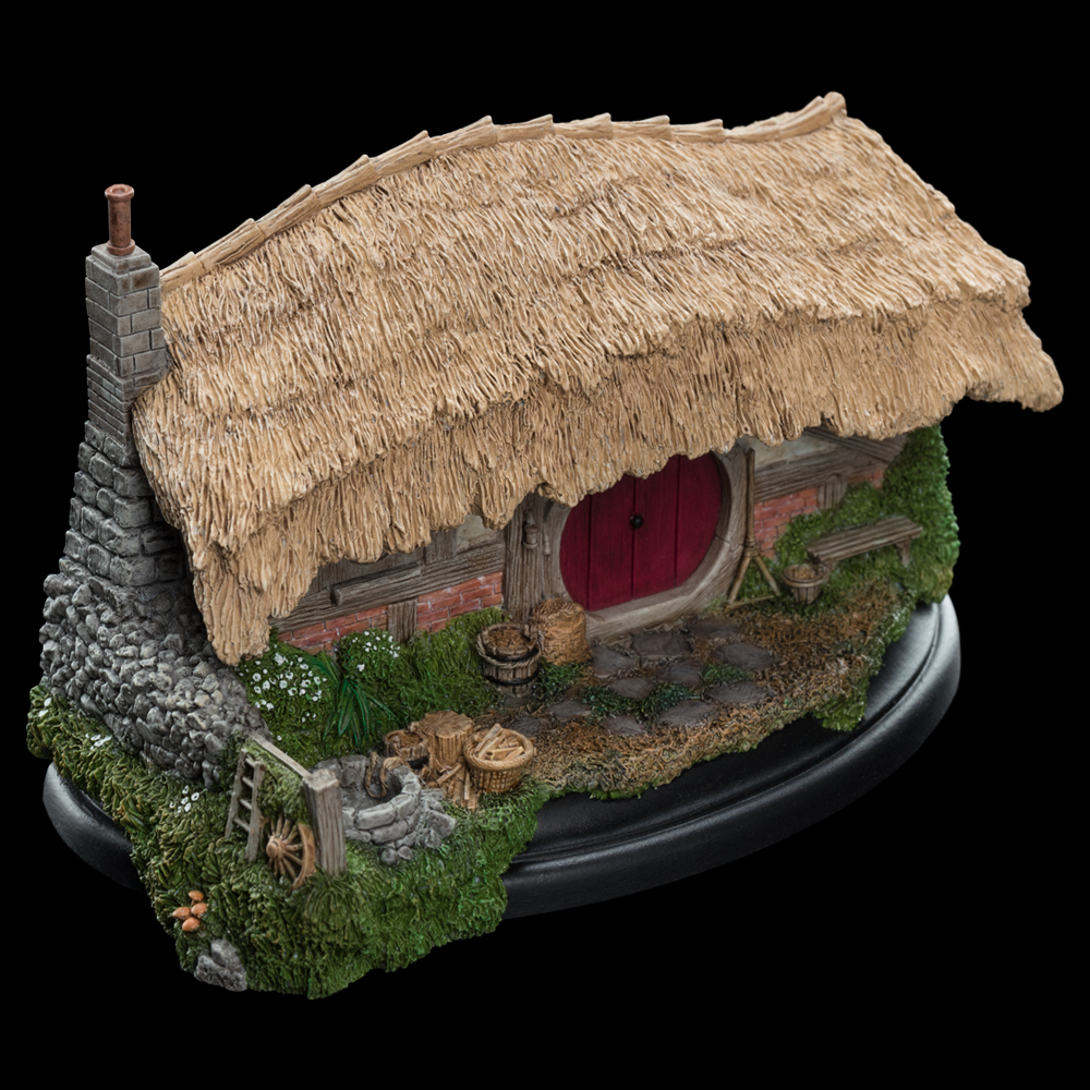 Lord of the Rings: Farmer Maggot's Hobbit Hole - by Weta image