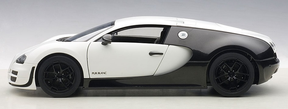 1/18 Bugatti Veyron - Diecast Model | at Mighty Ape NZ