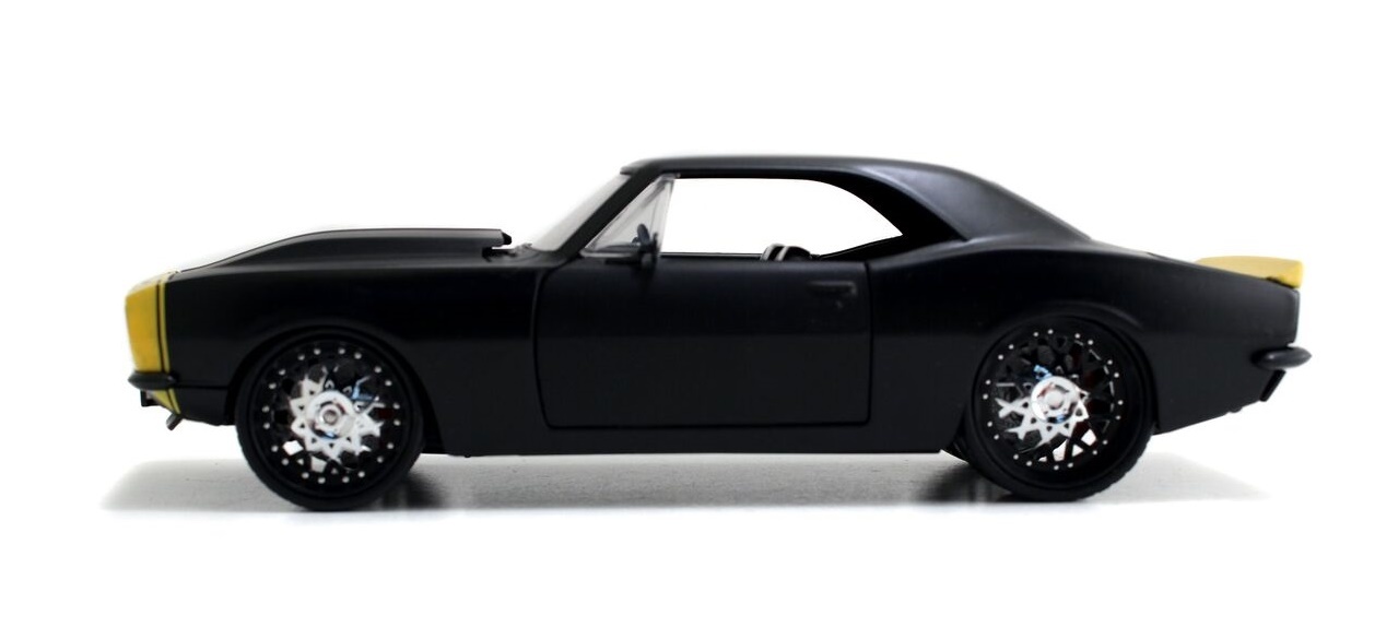 Jada: 1/24 '67 Chev Camaro Diecast Model (Black)