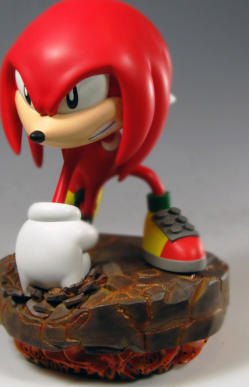 Sonic the Hedgehog 10" Statue - Knuckles the Echidna (Limited Ed. 1500) image