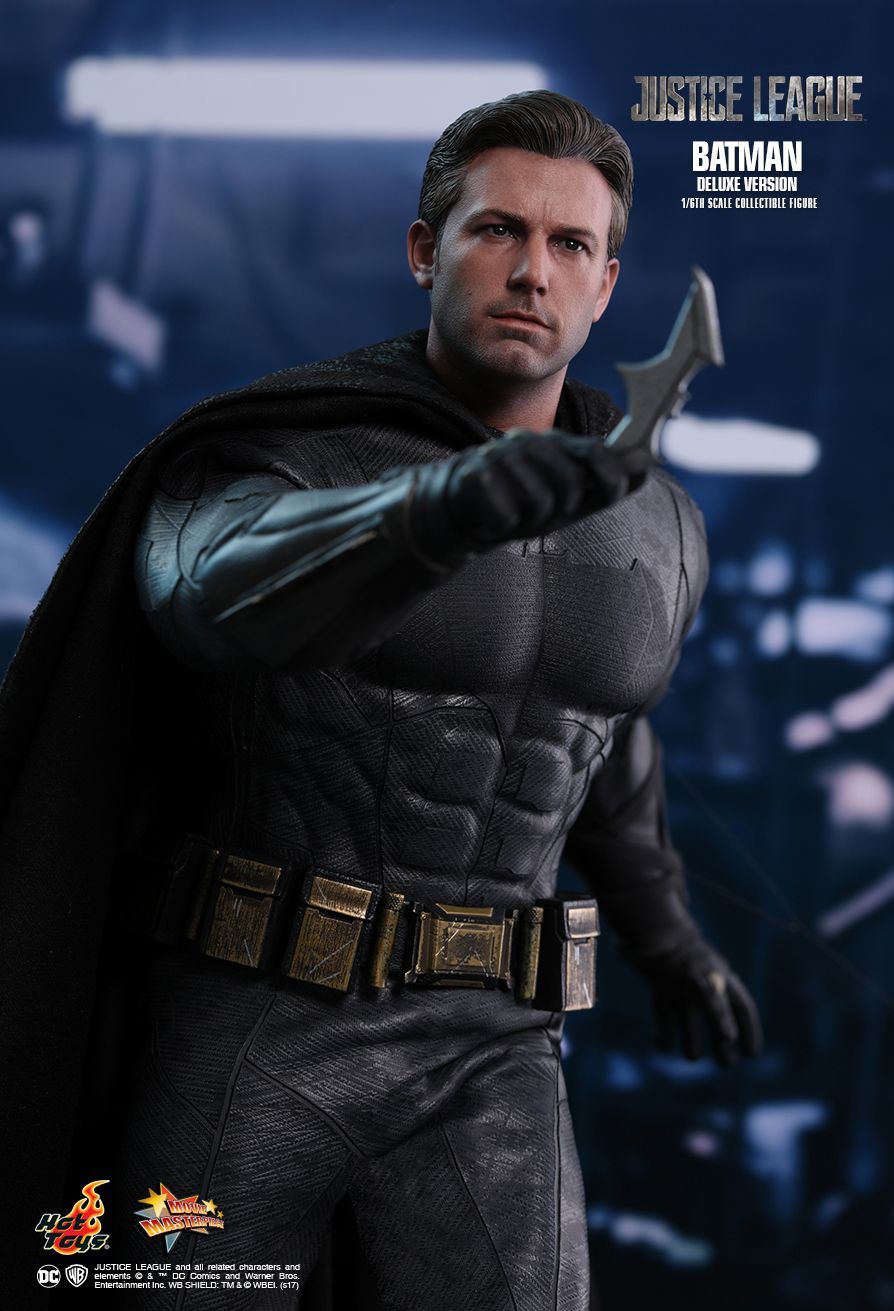 Justice League - Batman (Deluxe Edition) - 12" Articulated Figure image