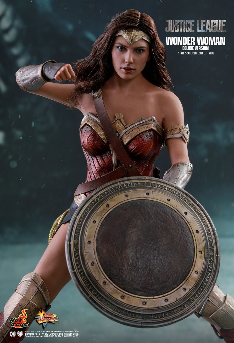 Justice League: Wonder Woman - 12" Deluxe Figure