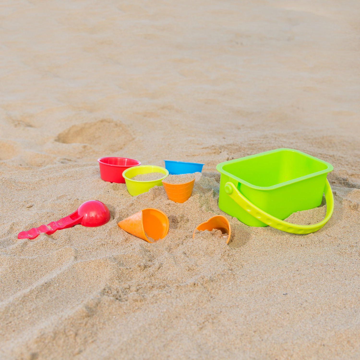 Hape: Ice Cream Shop - Beach Playset image