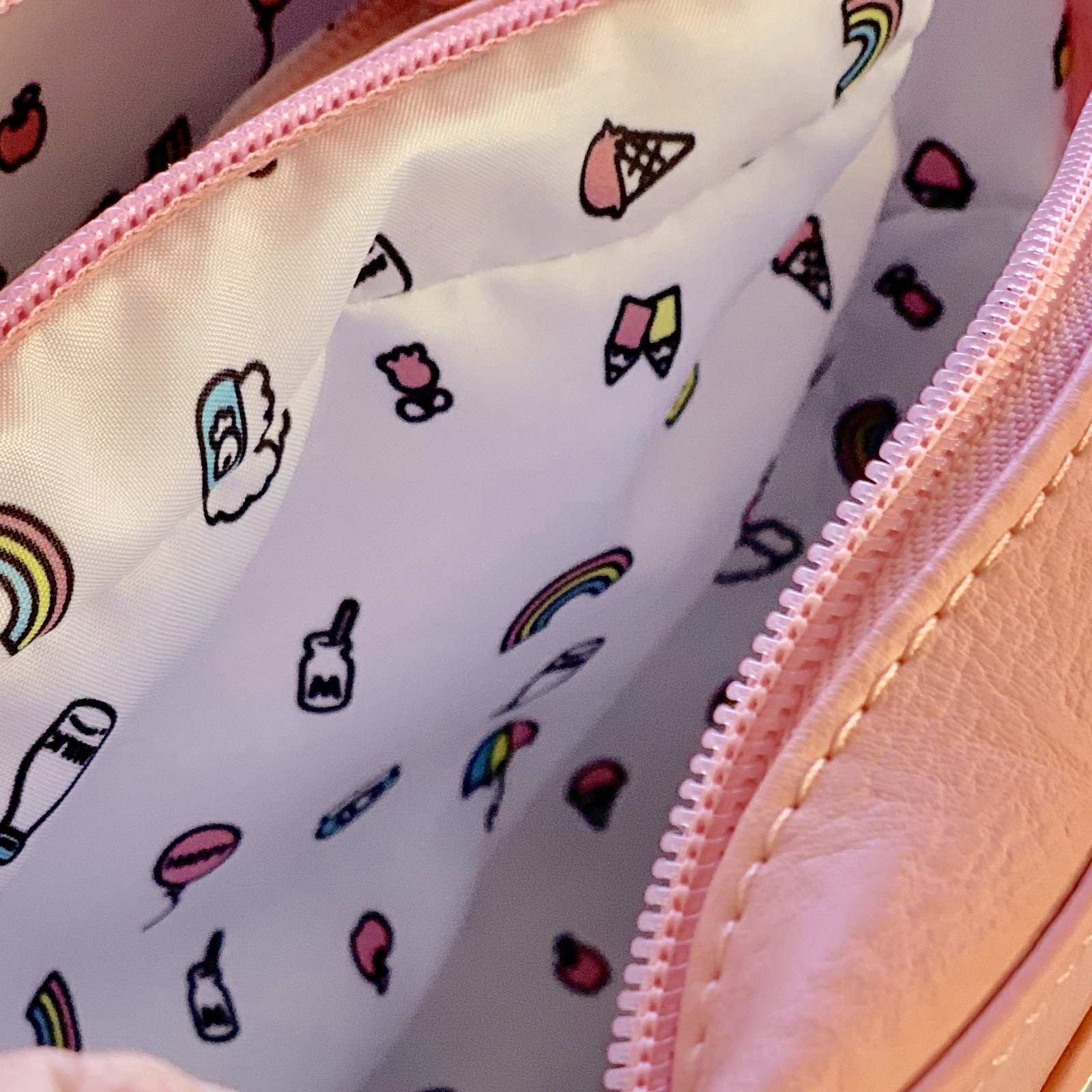 Loungefly: Hello Kitty - Call Me Telephone Cross Body Bag