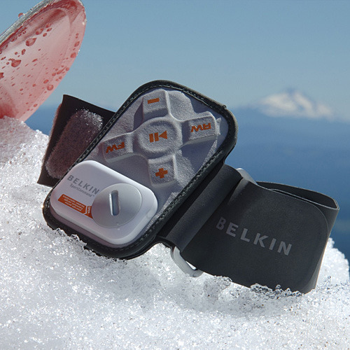 Belkin SportCommand for iPods with Dock Connector  (Fabric Remote Control system)