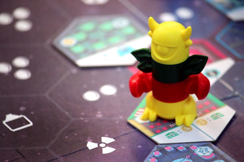 Chimera Station - Board Game image