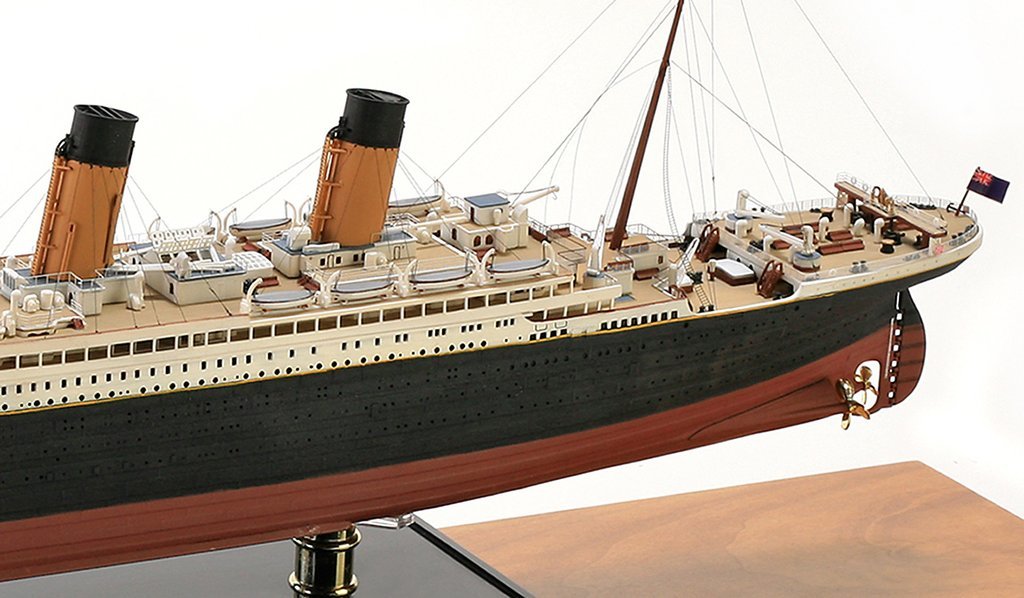 1/350 R.M.S Titanic Model Kit at Mighty Ape NZ