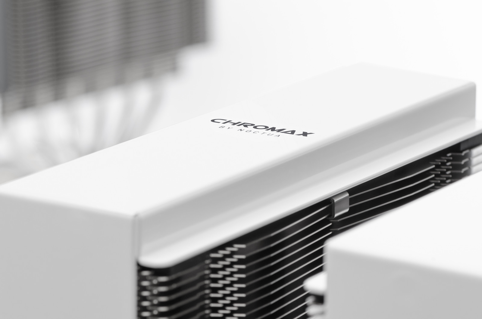 h150i elite capellix white