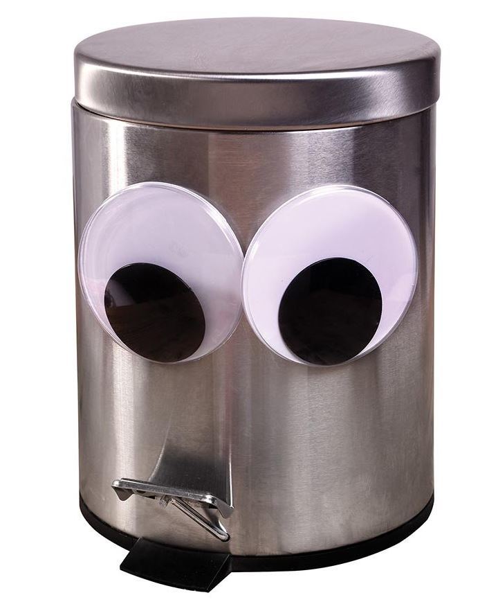 Giant Googly Eyes at Mighty Ape NZ