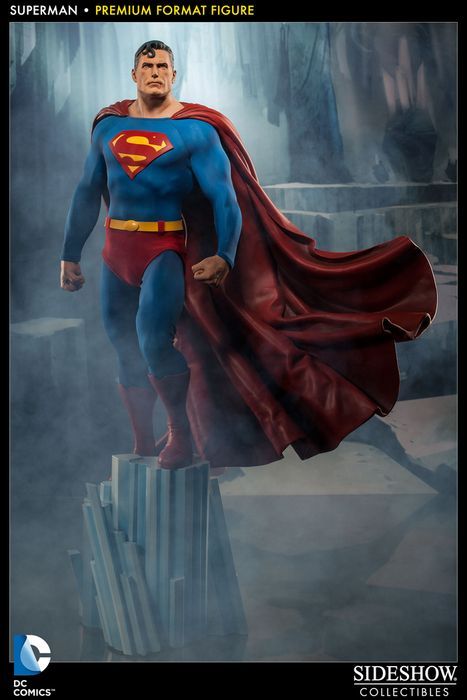 Superman Premium Format Figure