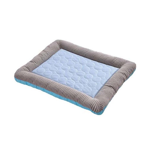 Ape Basics: Self Cooling Sleeping Mat (70 x 52cm)